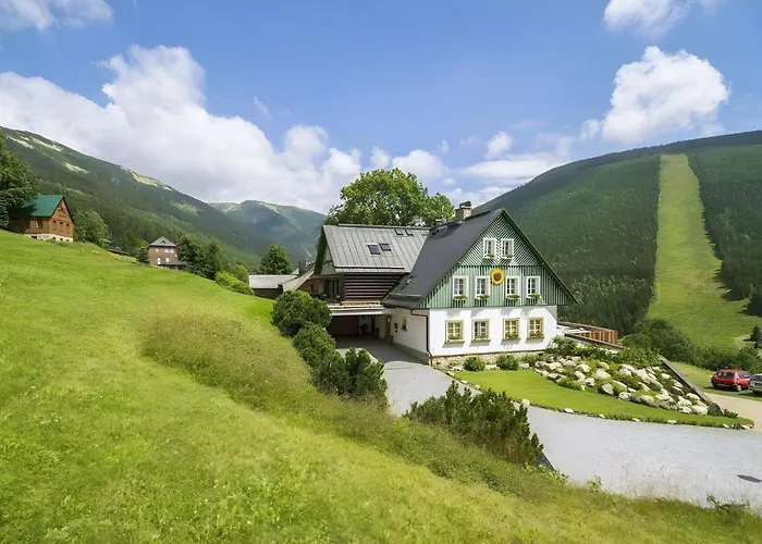 Pension Slunecnice & Panorama Restaurant Farma Špindlerŭv Mlýn